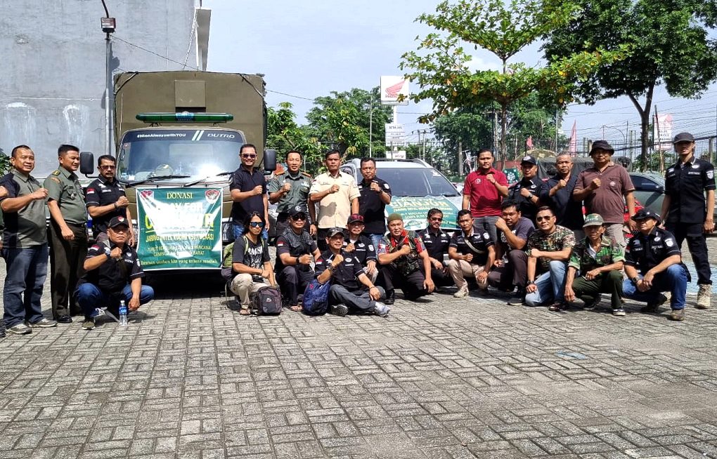 Kodim 0507/Bekasi Dan Mitra Jaring Intel 427 Salurkan Bantuan Untuk Korban Gempa Cianjur