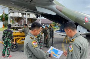 TNI AU Kerahkan Pesawat CN-295 Bantu Operasi TMC Di Jateng Dan Jatim 