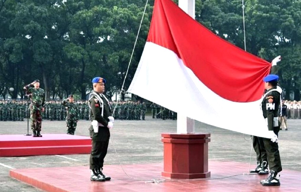 TNI Harus Mampu Membantu Kesulitan Bangsa