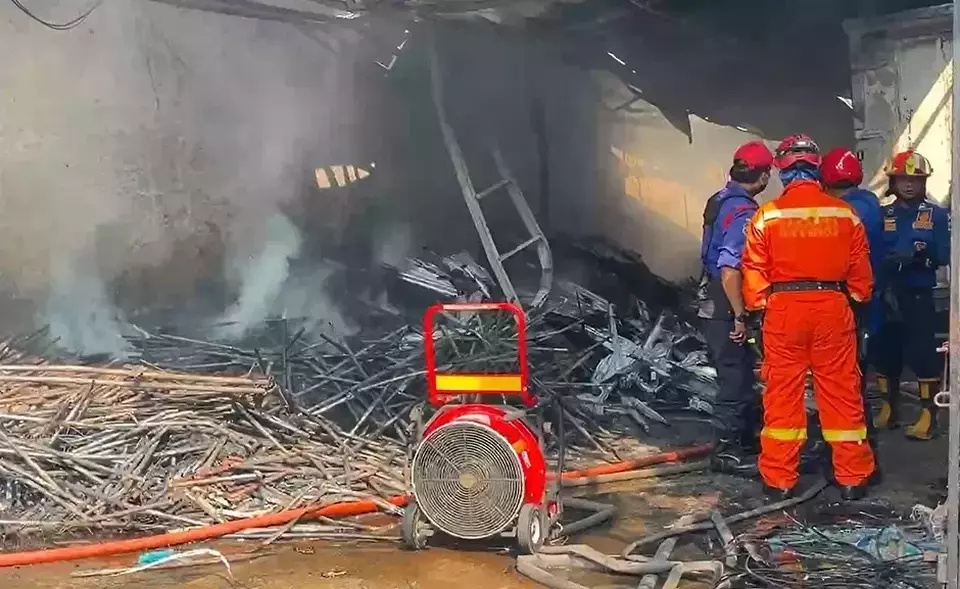 Gudang dan Pertokoan di Bekasi Terbakar, 5 Orang Tewas