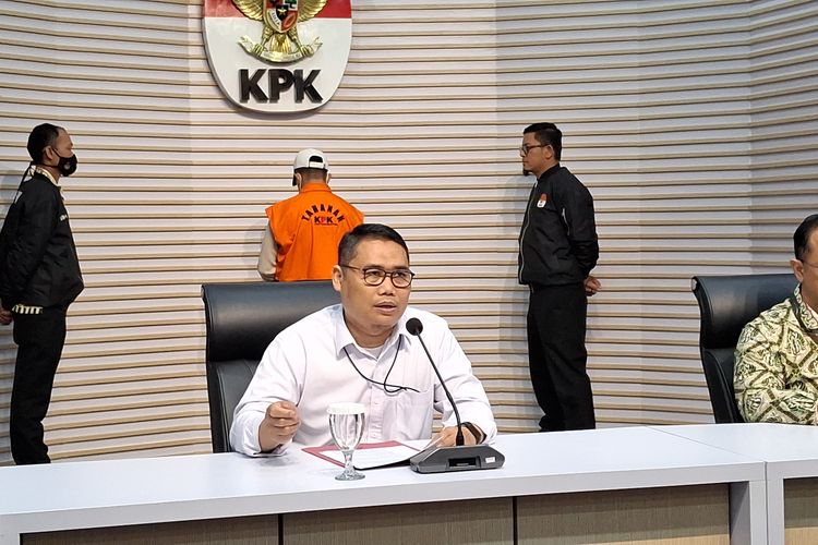 KPK Sita Beberapa Barang Bukti Terkait Korupsi Pemkot Semarang